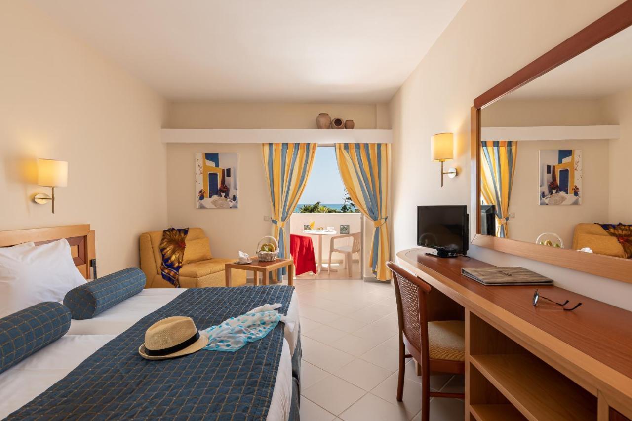 Anissa Beach Hotel Херсониссос Экстерьер фото